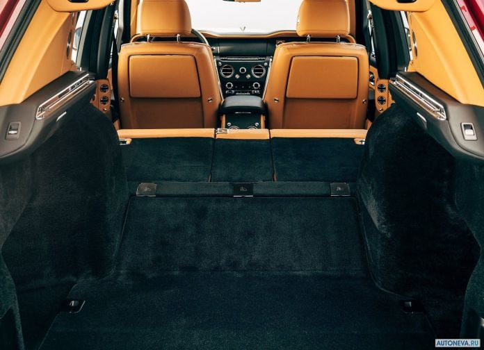 2019 Rolls-Royce Cullinan - фотография 29 из 38