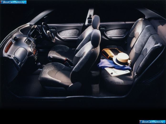 1995 Rover 200 - фотография 21 из 22