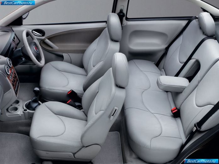 2004 Rover 25 - фотография 4 из 4