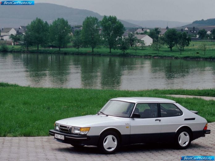 1984 Saab 900 Turbo 16s - фотография 1 из 3