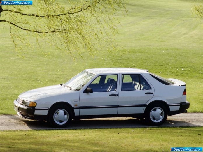 1992 Saab 9000 - фотография 1 из 8