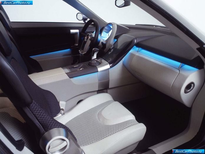 2001 Saab 9x Concept Car - фотография 21 из 39