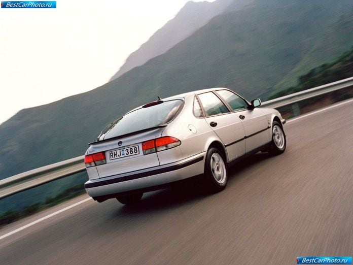 2002 Saab 9-3 - фотография 18 из 24 2002 Saab 9-3 - фотография 18 из 24