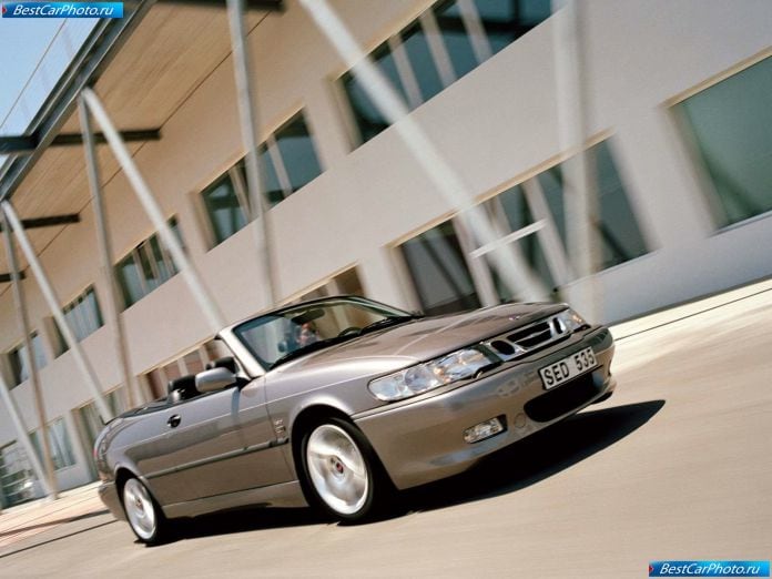 2002 Saab 9-3 Aero Convertible - фотография 5 из 10