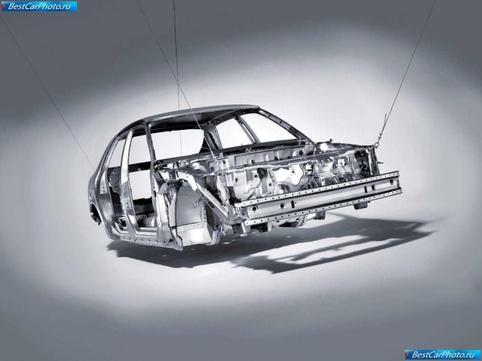 2003 Saab 95 Aero Sedan - фотография 24 из 25 2003 Saab 95 Aero Sedan - фотография 24 из 25