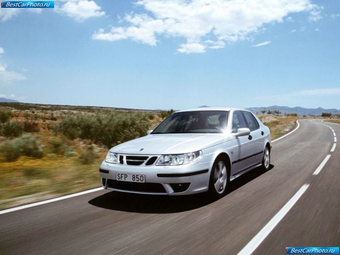 2004 Saab 9-5 Sedan - фотография 16 из 64 2004 Saab 9-5 Sedan - фотография 16 из 64