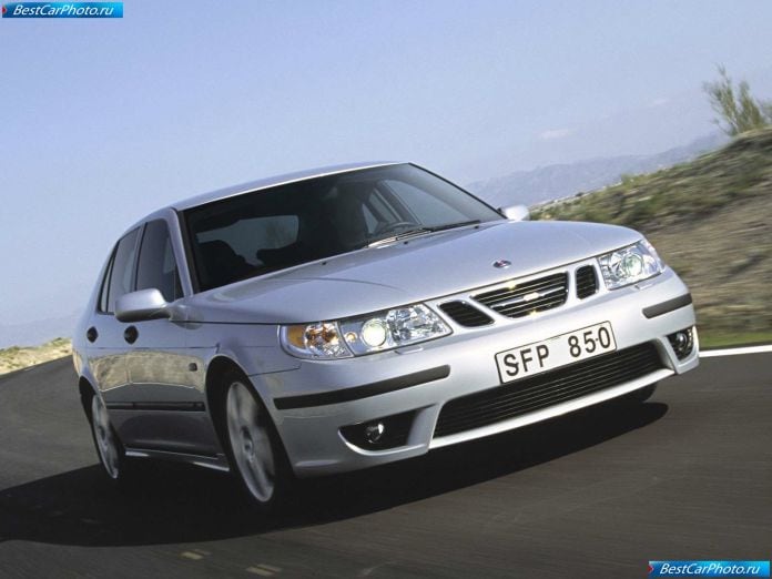 2004 Saab 9-5 Sedan - фотография 21 из 64 2004 Saab 9-5 Sedan - фотография 21 из 64