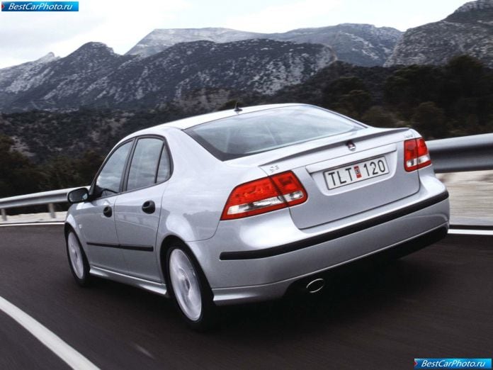 2005 Saab 9-3 Sport Sedan - фотография 38 из 80 2005 Saab 9-3 Sport Sedan - фотография 38 из 80