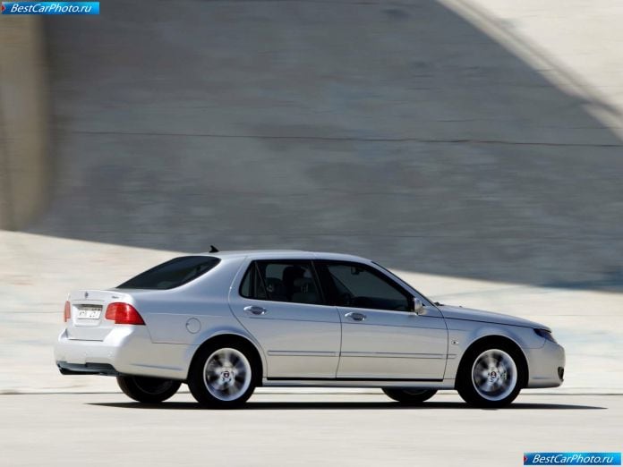 2006 Saab 9-5 Sedan - фотография 19 из 31