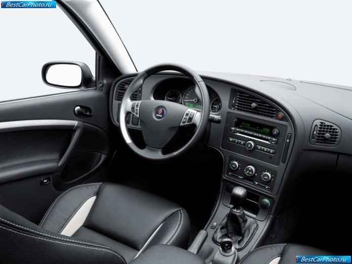 2006 Saab 9-5 Sedan - фотография 25 из 31