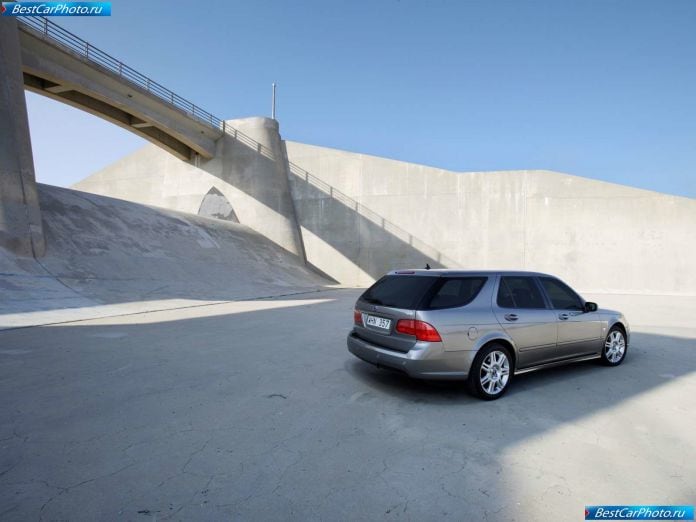 2006 Saab 9-5 Sportcombi - фотография 11 из 26