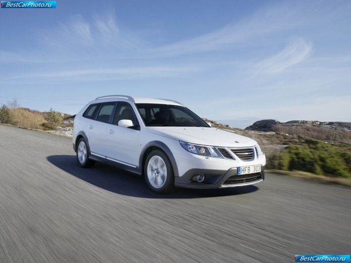 2010 Saab 9-3x - фотография 3 из 22