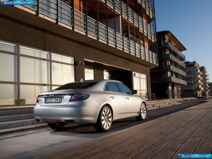 2010 Saab 9-5 Sedan - фотография 33 из 85