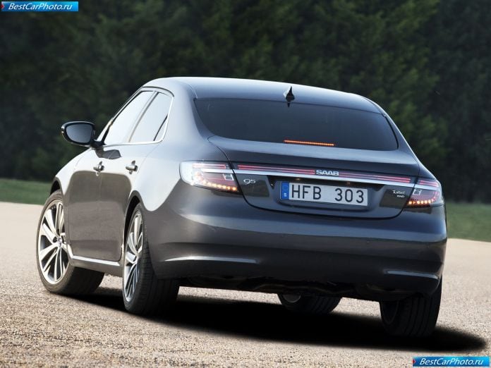 2010 Saab 9-5 Sedan - фотография 37 из 85