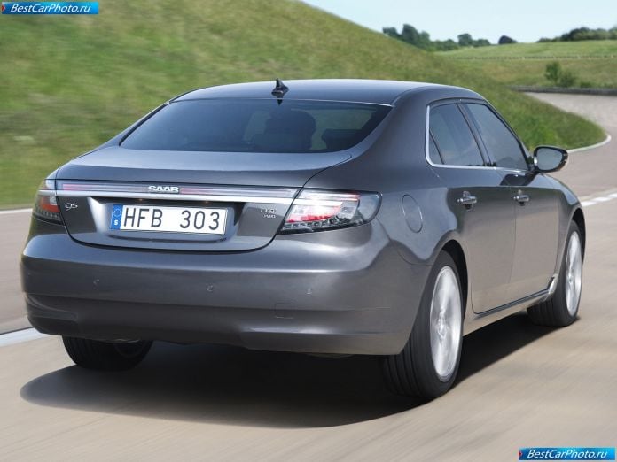 2010 Saab 9-5 Sedan - фотография 41 из 85