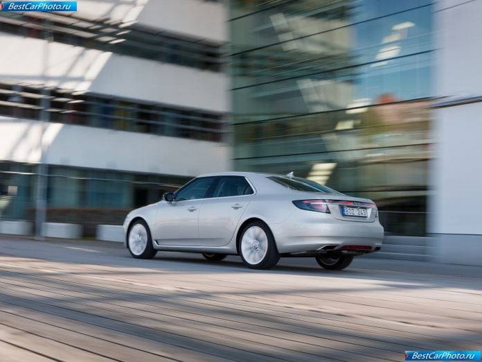 2010 Saab 9-5 Sedan - фотография 44 из 85