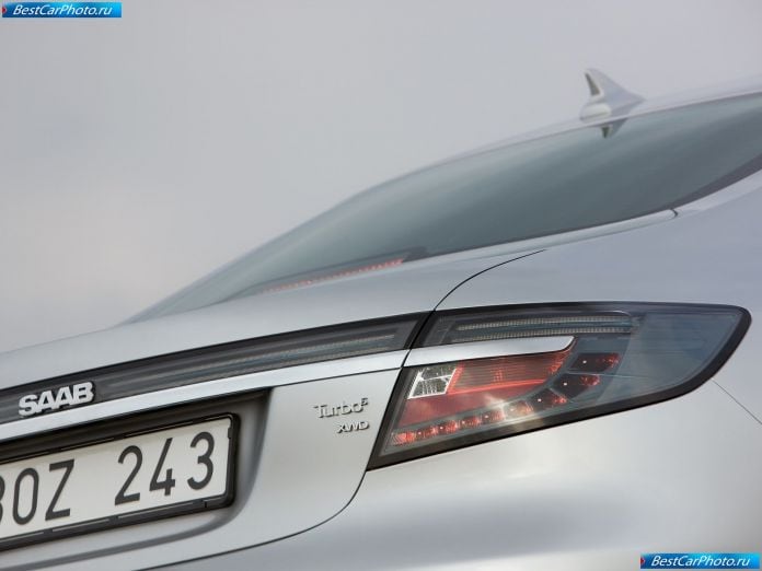 2010 Saab 9-5 Sedan - фотография 76 из 85