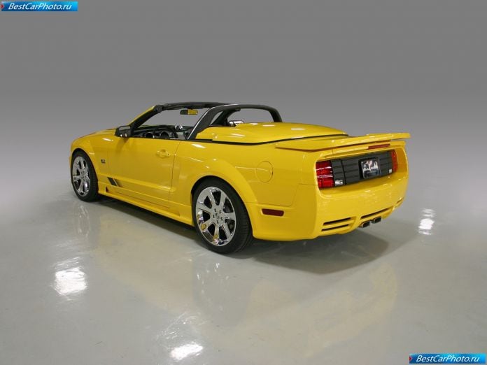 2006 Saleen Ford Mustang S281 Speedster - фотография 3 из 4 2006 Saleen Ford Mustang S281 Speedster - фотография 3 из 4