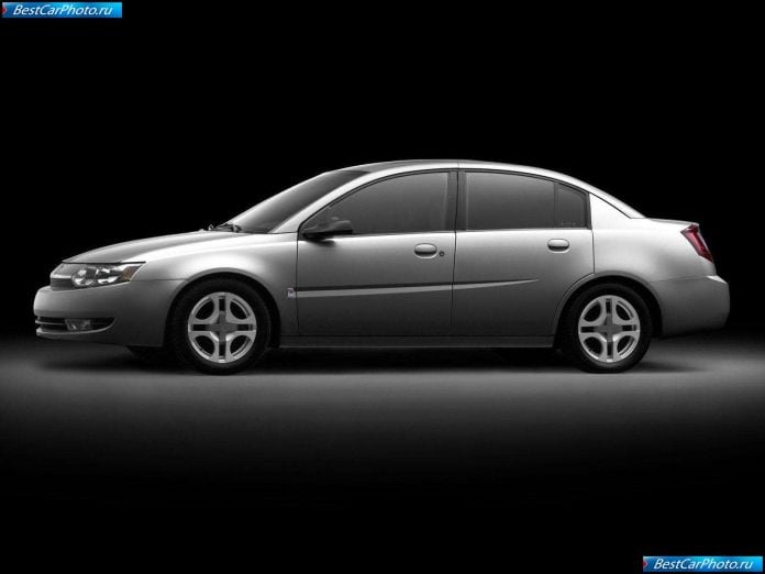 2003 Saturn Ion Sedan - фотография 3 из 20