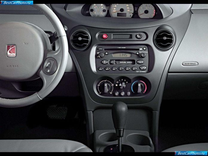 2003 Saturn Ion Sedan - фотография 15 из 20