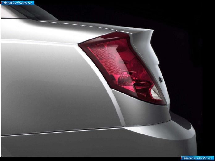 2003 Saturn Ion Sedan - фотография 17 из 20 2003 Saturn Ion Sedan - фотография 17 из 20