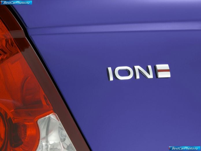 2004 Saturn Ion Red Line - фотография 8 из 8
