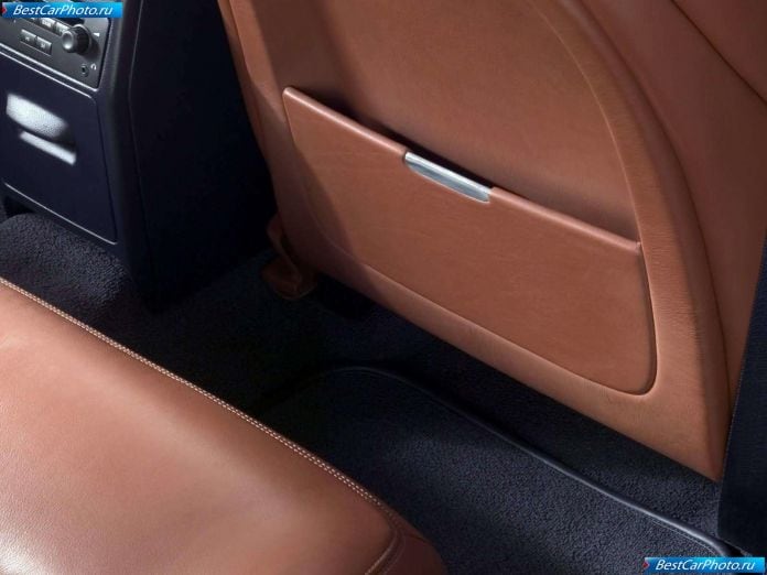 2005 Saturn Aura Concept - фотография 12 из 17