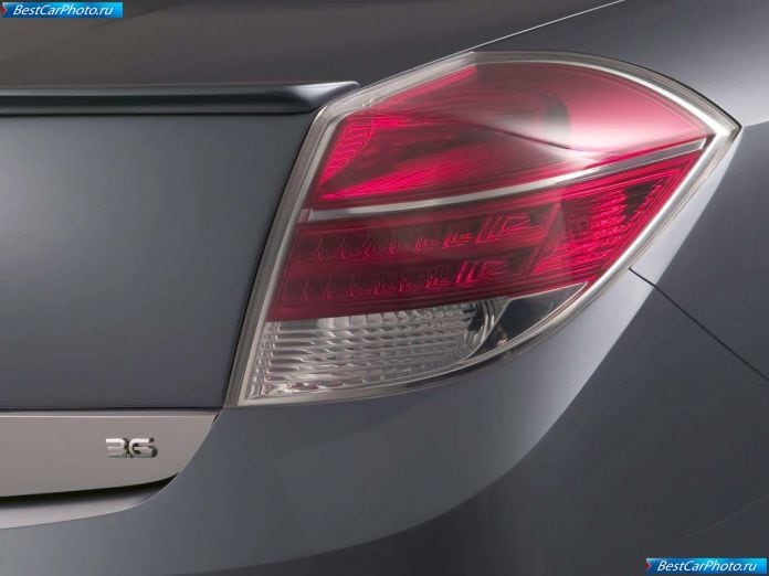 2005 Saturn Aura Concept - фотография 16 из 17
