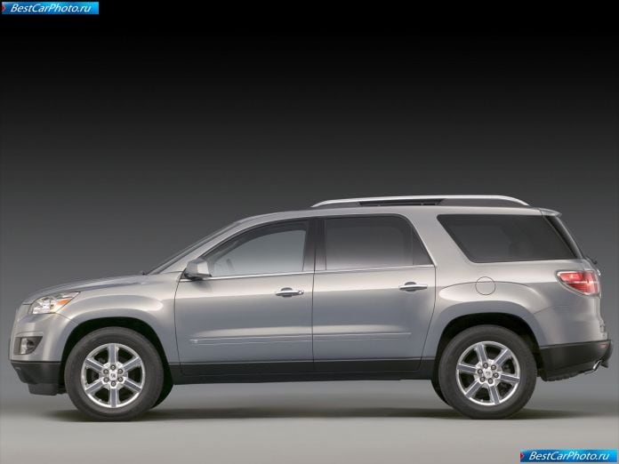 2007 Saturn Outlook - фотография 15 из 26