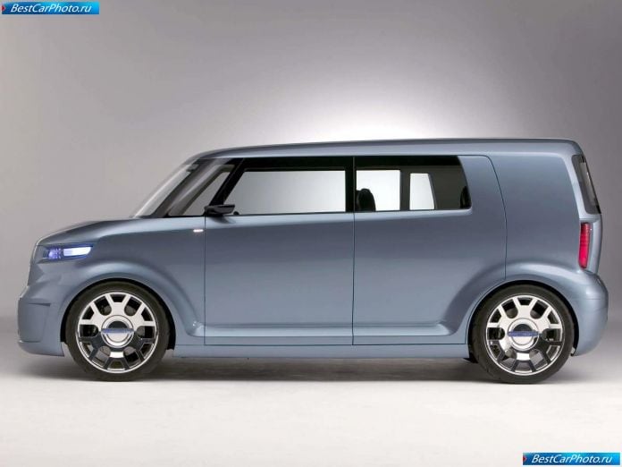 2005 Scion T2b Concept - фотография 3 из 26