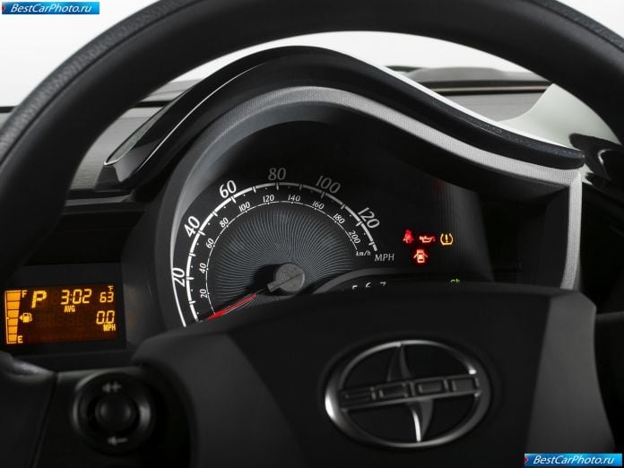 2011 Scion Iq - фотография 8 из 26