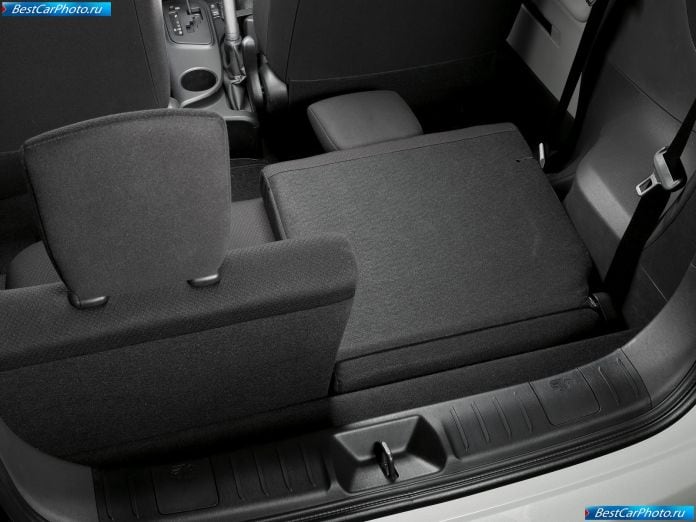 2011 Scion Iq - фотография 17 из 26
