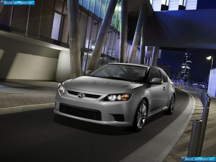 2011 Scion Tc - фотография 2 из 60
