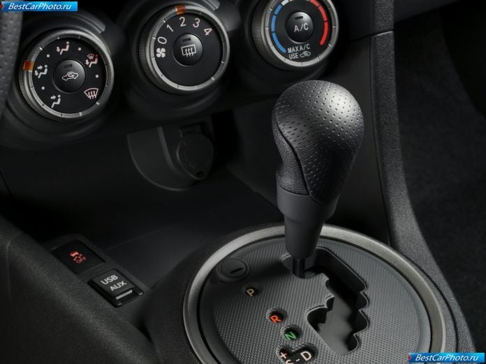 2011 Scion Tc - фотография 33 из 60