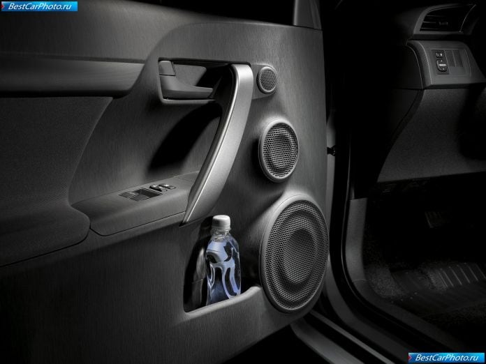 2011 Scion Tc - фотография 40 из 60