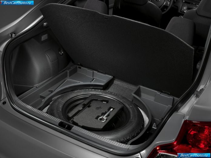 2011 Scion Tc - фотография 48 из 60
