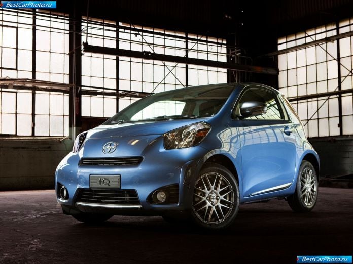 2012 Scion Iq - фотография 3 из 29