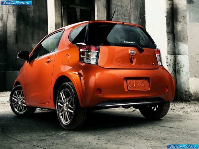 2012 Scion Iq - фотография 11 из 29