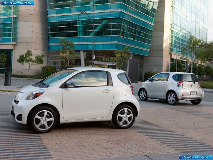 2012 Scion Iq - фотография 21 из 29