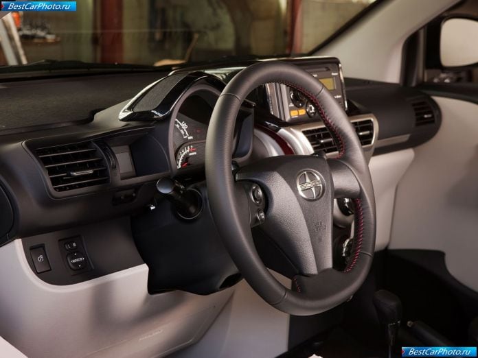 2012 Scion Iq - фотография 23 из 29