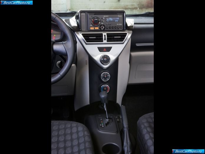 2012 Scion Iq - фотография 29 из 29