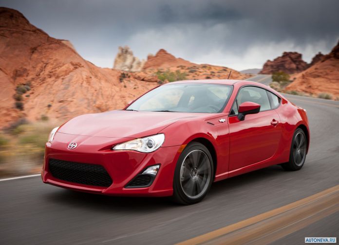 2013 Scion FR-S - фотография 9 из 51