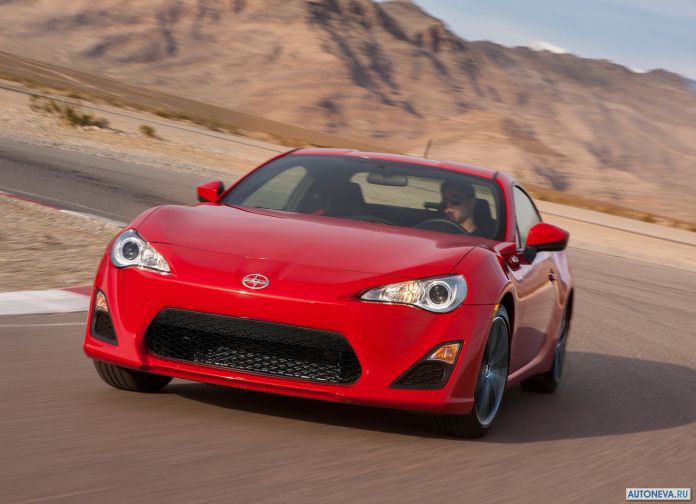 2013 Scion FR-S - фотография 10 из 51