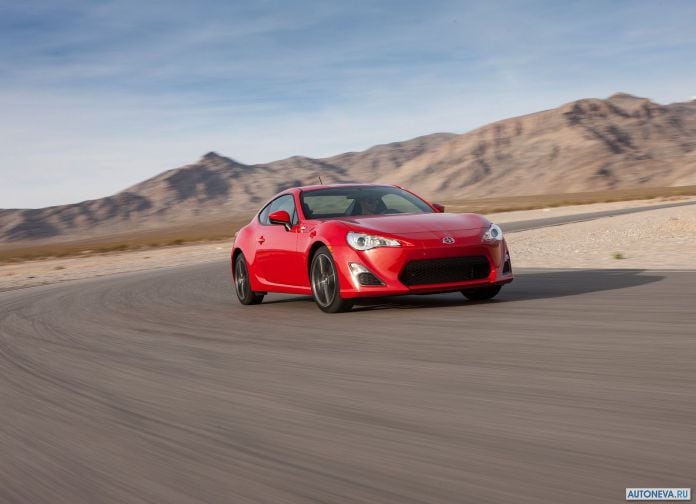 2013 Scion FR-S - фотография 12 из 51