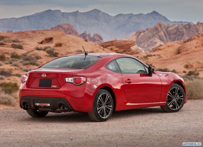 2013 Scion FR-S - фотография 22 из 51