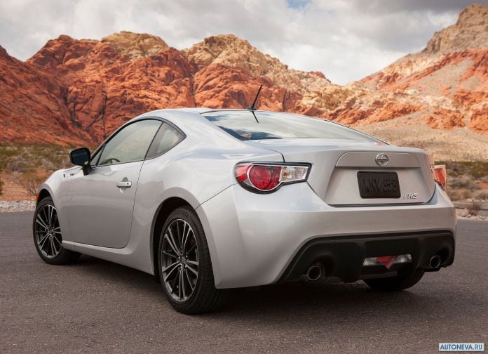 2013 Scion FR-S - фотография 23 из 51