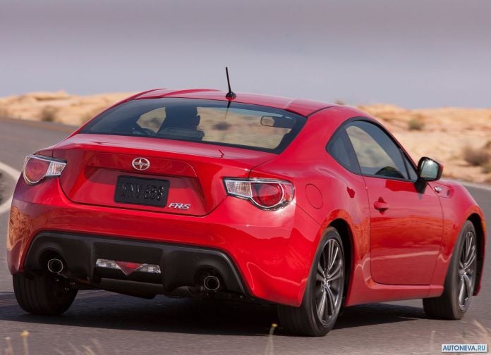 2013 Scion FR-S - фотография 24 из 51