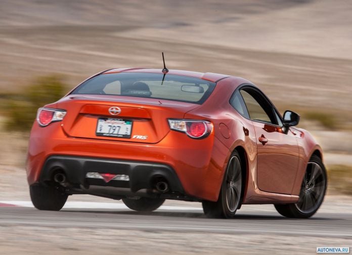 2013 Scion FR-S - фотография 25 из 51