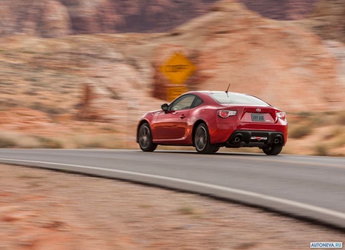 2013 Scion FR-S - фотография 26 из 51
