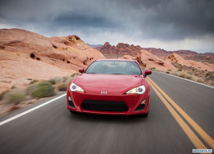 2013 Scion FR-S - фотография 30 из 51